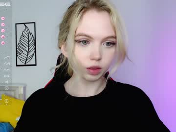 webcam girl small_blondee image #3819846