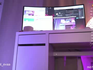 webcam girl lil_eva image #3043532