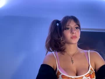 webcam girl laraadriana image #4573018