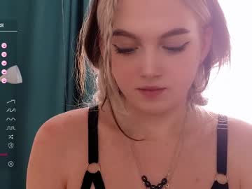 webcam girl small_blondee image #5412773