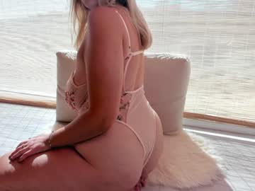 webcam girl _redxxxvelvet_ image #2770410