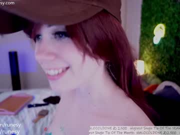 webcam girl runesy image #6216677