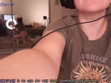 webcam girl evelynpiers image #4813258