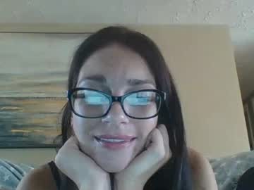 webcam girl lunalyons image #3790753