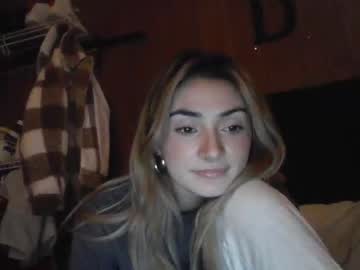 webcam girl demiibear image #4351000