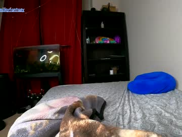 webcam girl milkyredclover image #824436