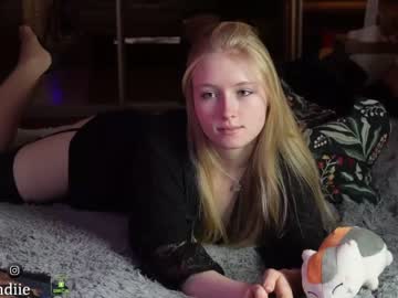 webcam girl bestblondiiecb image #5768659