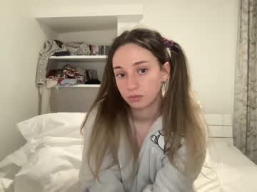 webcam girl lilmills image #1037894