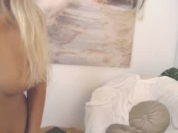 webcam girl yourmidnightcoffee image #204206