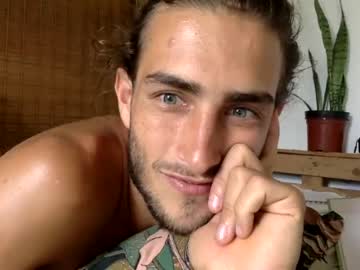 webcam man coconanacam image #1183716