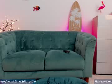 webcam girl surfergirl121 image #1697479
