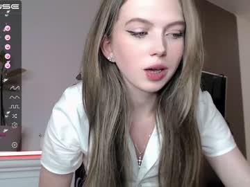 webcam girl small_blondee image #2779826