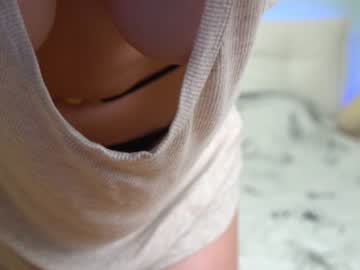 webcam girl trisloveiso image #642092