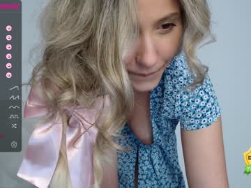 webcam girl theellenshow image #3741492
