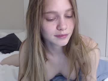 webcam girl ecsodia image #2459378