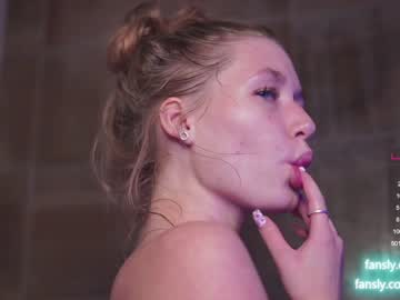 webcam girl angels_kiss image #2866063
