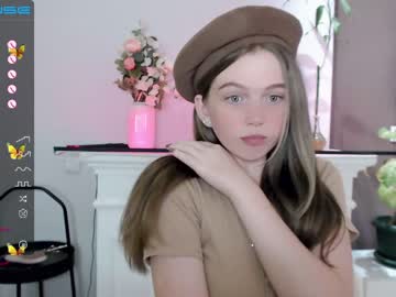 webcam girl small_blondee image #2851692