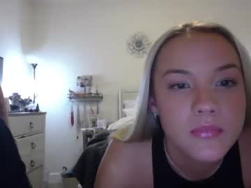 webcam girl varsitybaby000 image #342083