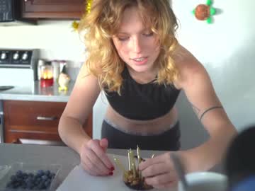webcam girl crimsonxrapture image #756117