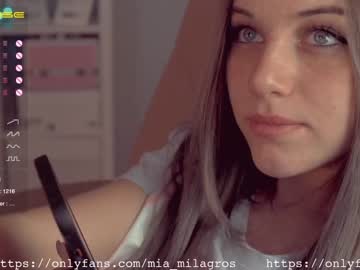 webcam girl mia_milagros image #55987