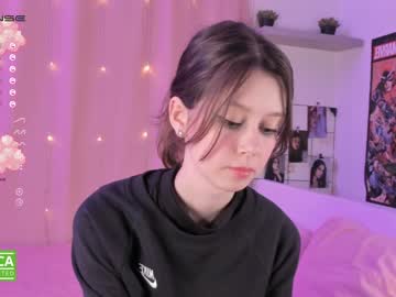 webcam girl alliesmiths image #2598064