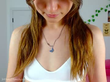 webcam girl ambertan1 image #4884615
