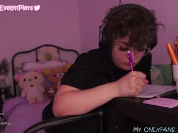 webcam girl evelynpiers image #2747429