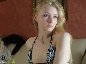 webcam girl bestblondiiecb image #6871621