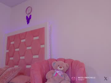 webcam girl nicolle_mitchelle image #6849695