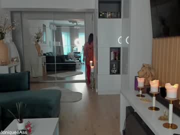 webcam girl moniqueeass image #2047631