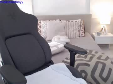 webcam girl smileyouarehere image #6635630