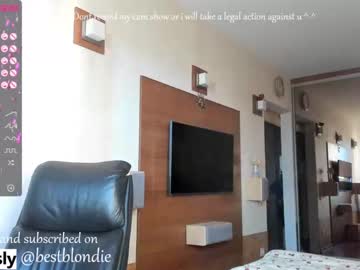 webcam girl bestblondiiecb image #2334420