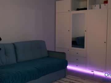 webcam girl _blackbee_ image #2078419
