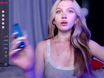 webcam girl small_blondee image #2478450