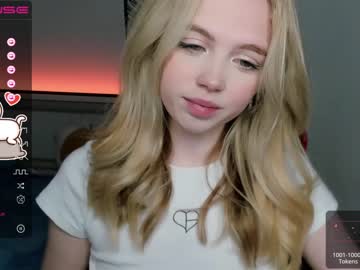 webcam girl small_blondee image #3711200