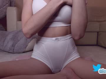 webcam girl hollyextra image #166182