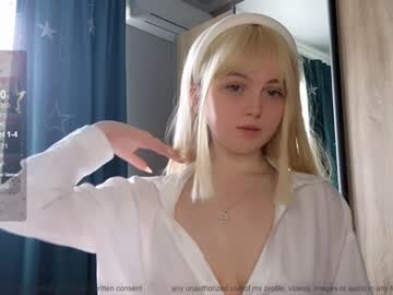 webcam girl small_blondee image #6690850