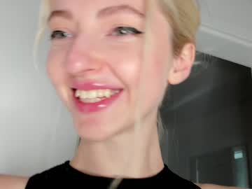 webcam girl yournaughtymiss image #2395011