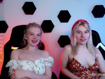 webcam girl small_blondee image #4087857