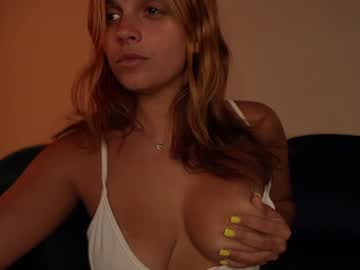 Cam for lilbeccaxo
