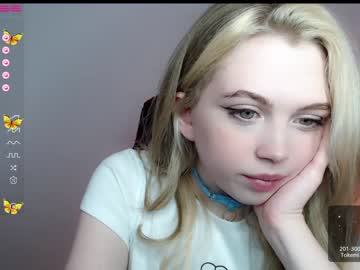 webcam girl small_blondee image #4152977