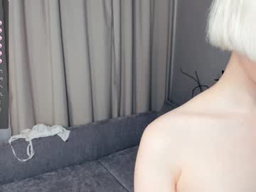 webcam girl silvergloss image #5433986