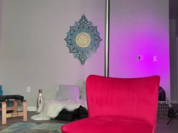 webcam girl saraloverays image #5102266