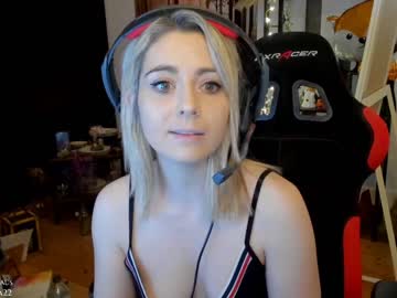webcam girl kimilee22 image #489828