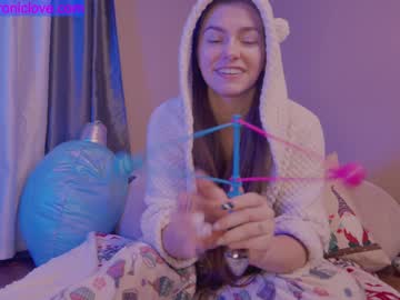 webcam girl chroniclove image #3399462