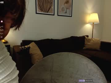 webcam girl intrigueeme image #29170