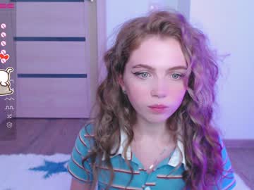 webcam girl small_blondee image #3097053