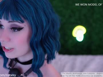 webcam girl runesy image #2818563