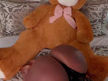 webcam girl shantallknowless image #4176091