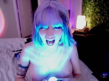 webcam girl runesy image #6909837
